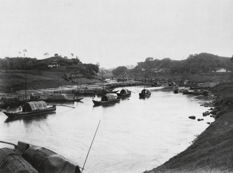 Tzeliutsing, Szechuan, bateaux de sel dans le quartier industriel des puits de sel - Ernst Boerschmann