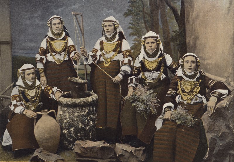 Groupe De Femmes Bulgares - European Photographer