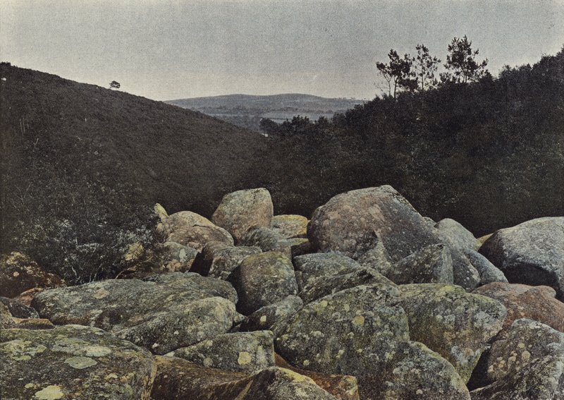 Saint-Herbor, rochers de la cascade - European Photographer