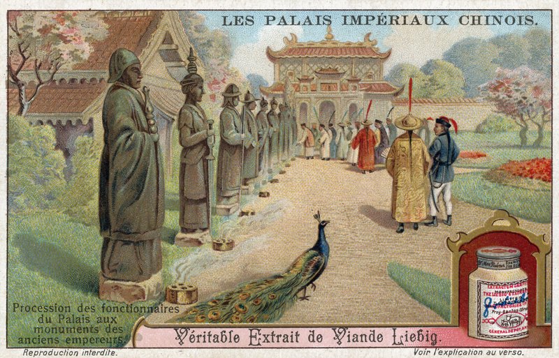 Officiels du palais visitant les statues des anciens empereurs, Chine - European School