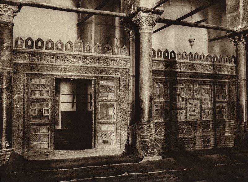 Kairouan, Loge royale dans la Grande Mosquée (photo n/b) - European Photographer