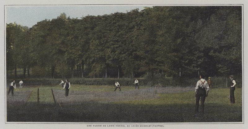 Partie de tennis sur gazon au Lycée Michelet, Vanves, Paris - French Photographer