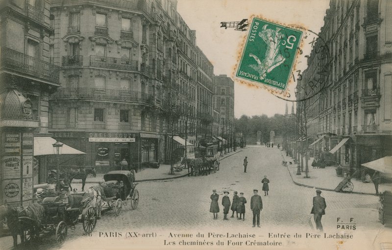 Avenue du Père-Lachaise dans le 20e arrondissement de Paris, France - French Photographer