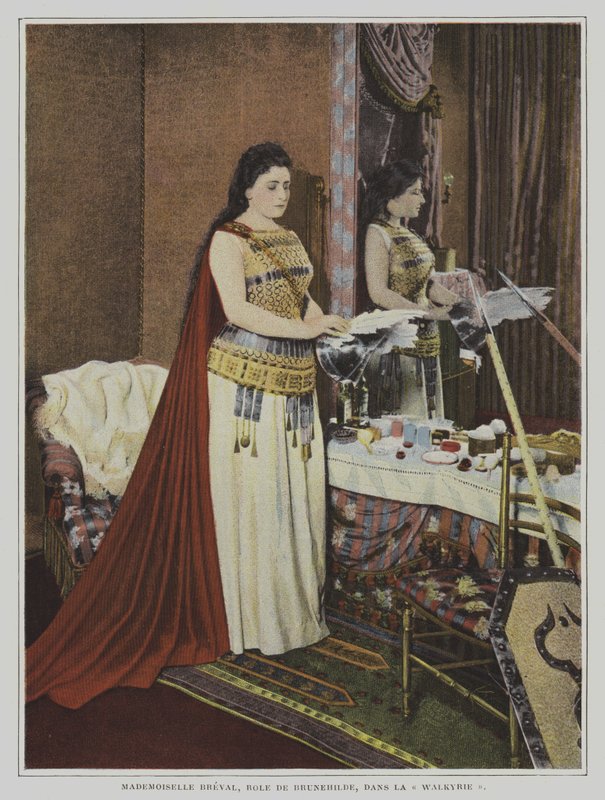 La soprano française Lucienne Bréval dans le rôle de Brünnhilde dans l