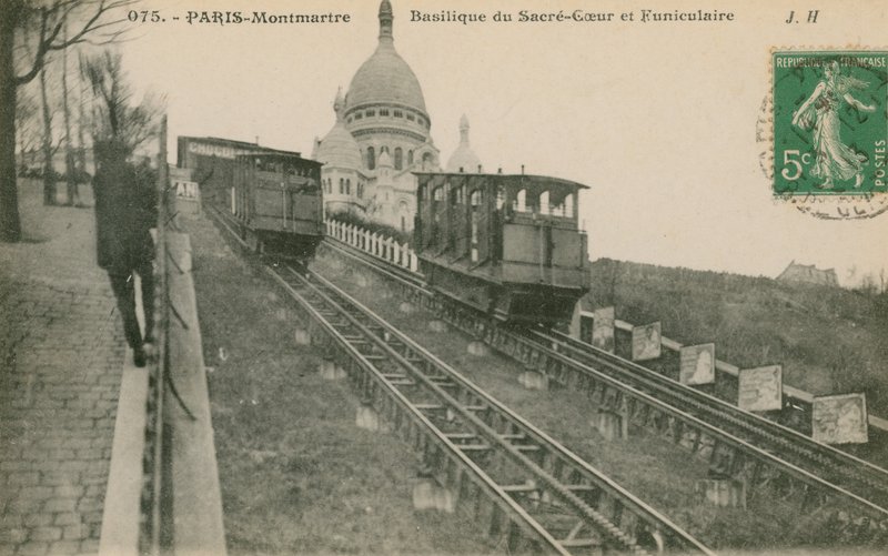 Funiculaire montant à Montmartre jusqu