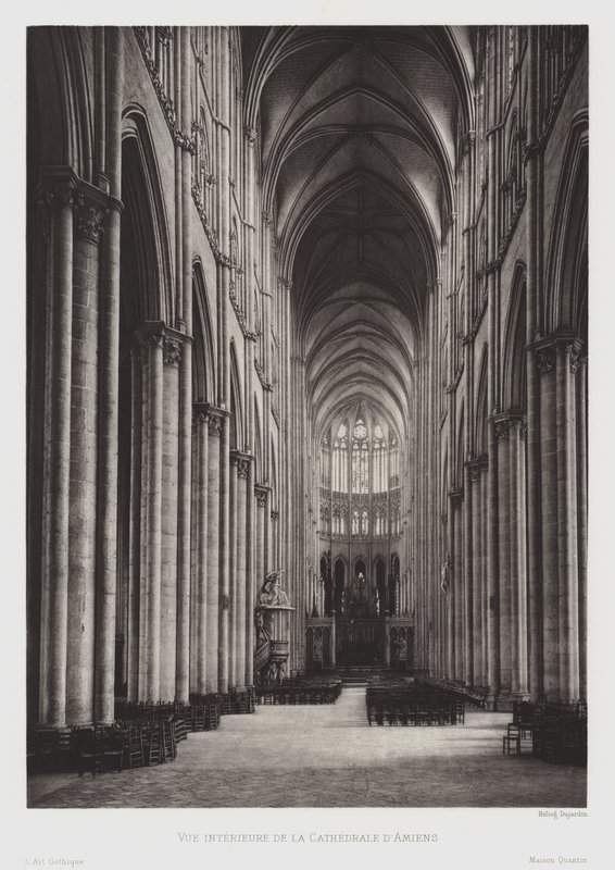 Vue intérieure de la cathédrale d