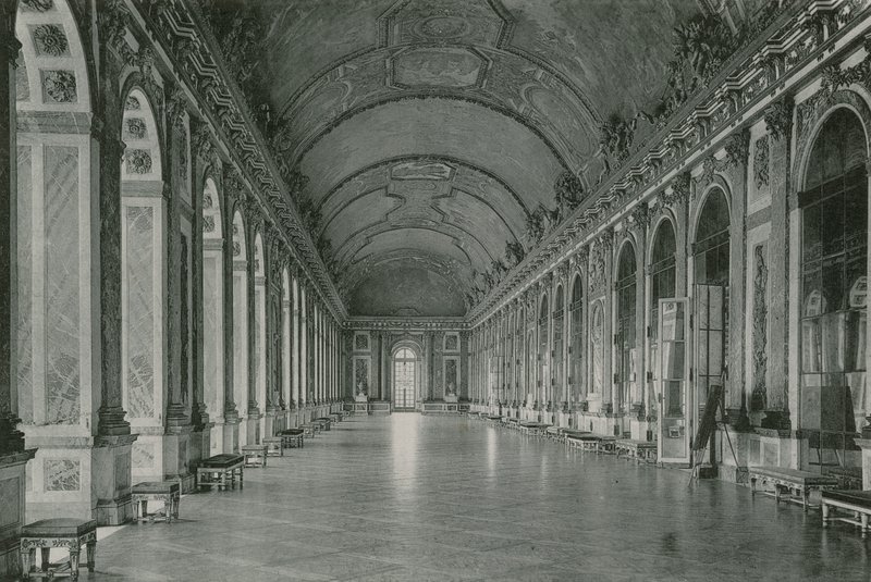 La Galerie des Glaces - French Photographer