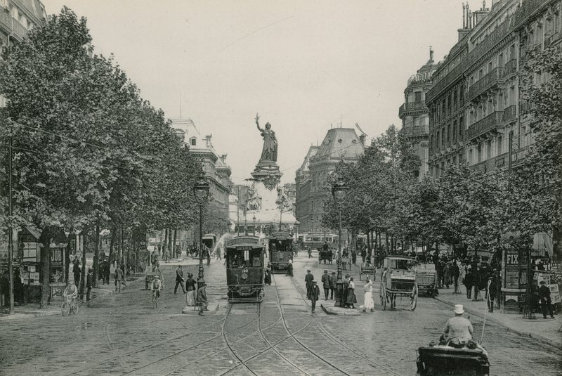 La Rue du Temple et la Place de la République (photogravure) - French Photographer