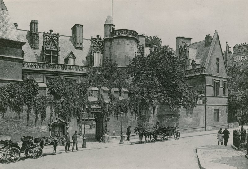 Le Musée de Cluny (photogravure) - French Photographer