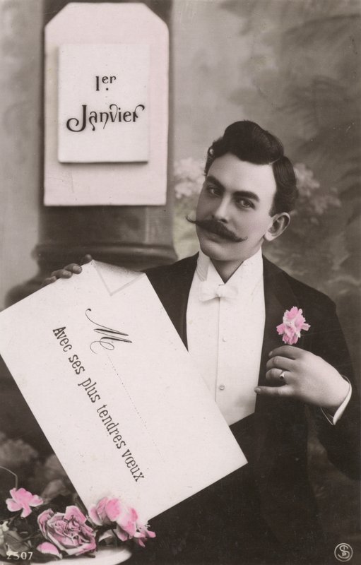 Homme avec une moustache - French Photographer