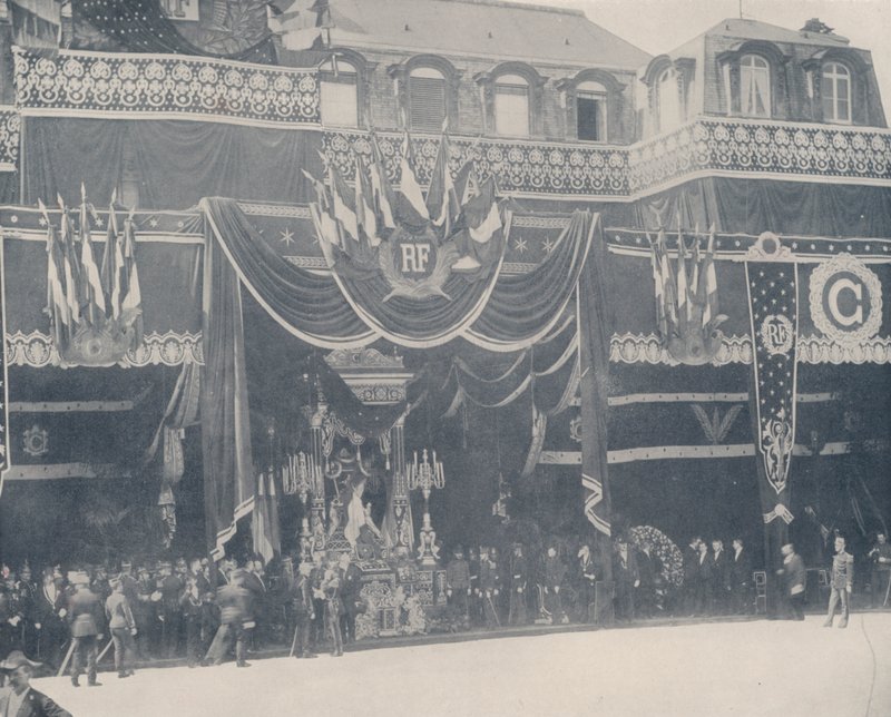 Paris : Les Restes du Président Carnot en Chapelle Ardente (photo) - French Photographer