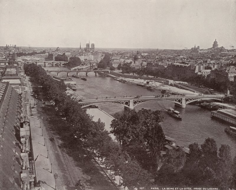 Paris : Vue de la Seine et de l