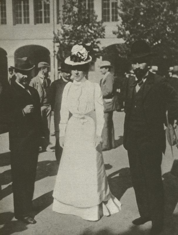 La Dame en blanc, les procès Dreyfus - French Photographer