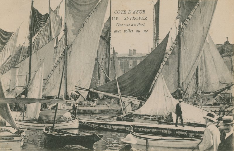 Vue du port avec des voiliers, St Tropez, Côte d