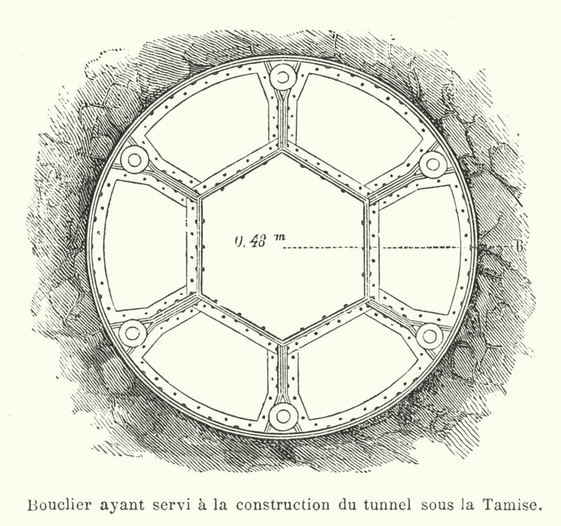 Bouclier ayant servi à la construction du tunnel sous la Tamise - French School
