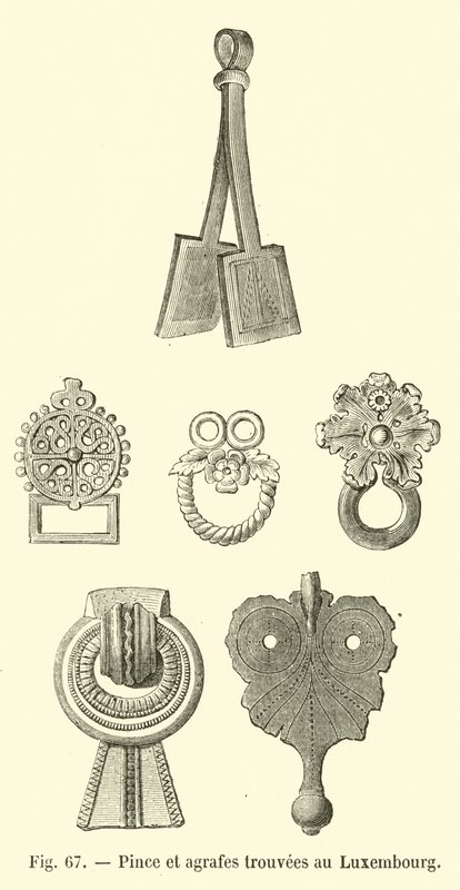 Pince et agrafes trouvées au Luxembourg - French School