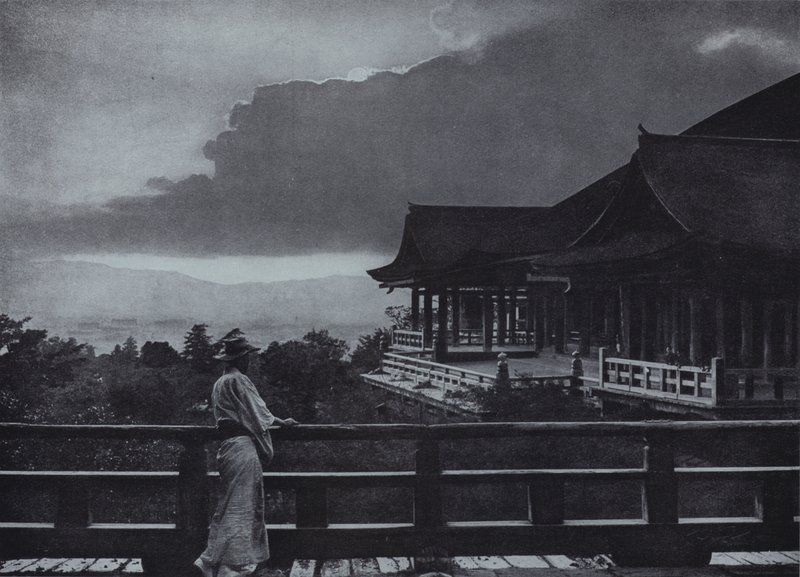 Clair de lune à Kiyomizu-dera - Herbert Ponting