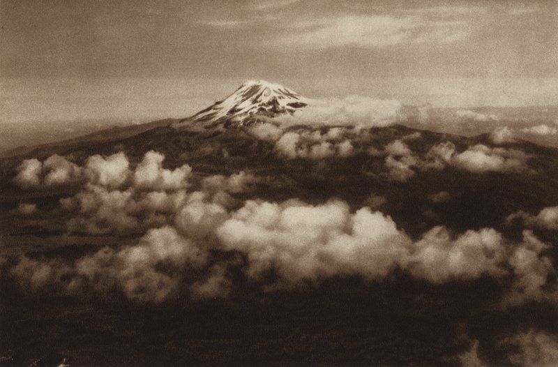 Mexique : Iztaccihuatl, vu depuis Popocatepetl (photo n/b) - Hugo Brehme
