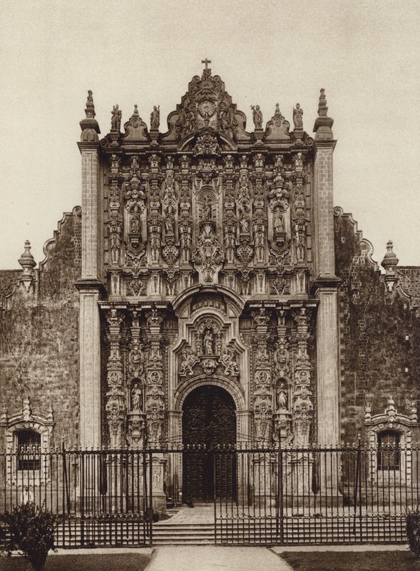 Mexique : Mexique, entrée du sanctuaire depuis le côté est de la cathédrale (photo n/b) - Hugo Brehme