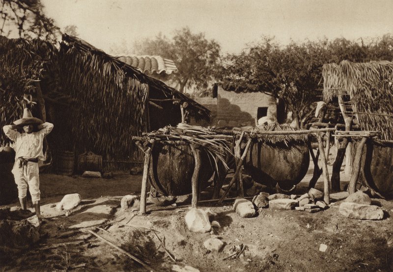 Mexique : Mezcal, Destilleria de aguardiente (photo n/b) - Hugo Brehme
