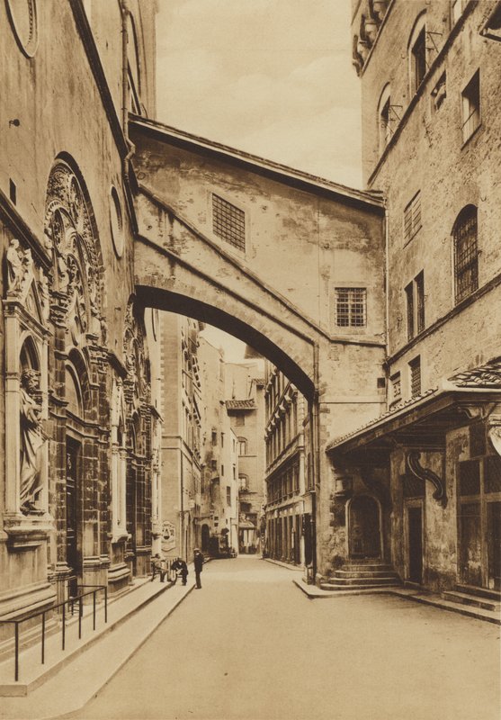 Florence : Église de S Michele, La partie inférieure du côté Ouest, Arnolfo di Cambio et Taddeo Gaddi - Italian Photographer