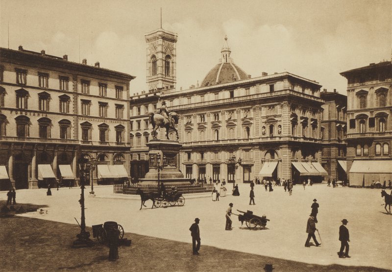 Florence : Piazza Vittorio Emanuele - Italian Photographer