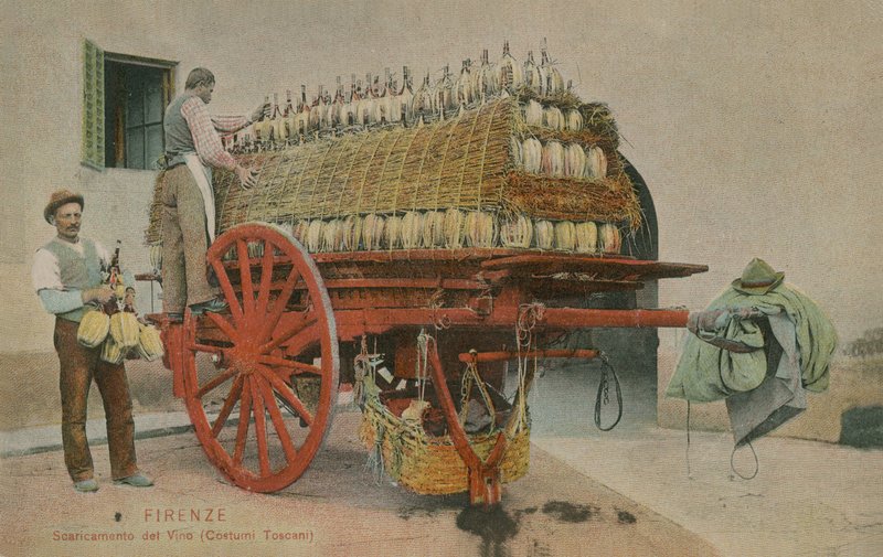 Chargement de bouteilles de vin sur une charrette, Florence - Italian Photographer