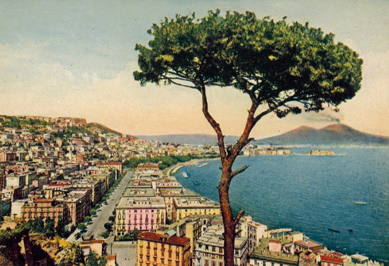 Napoli / Naples : Panorama du golfe avec le Vésuve (photo couleur) - Italian Photographer