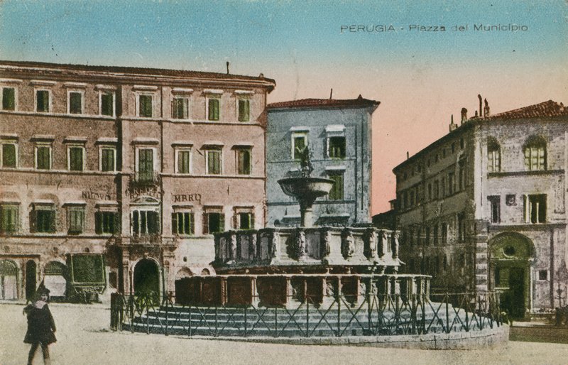 Pérouse, Piazza del Municipio, vers 1910 - Italian Photographer