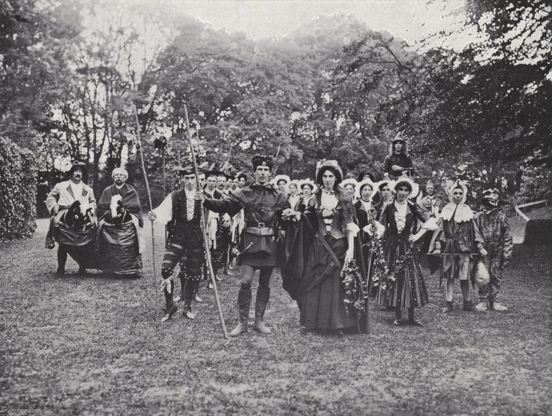Le pageant de Sherborne, danseurs de Morris dans la forêt - J. Benjamin Stone