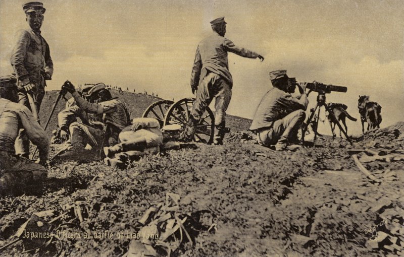 Officiers japonais à la bataille de Liaoyang - Japanese Photographer