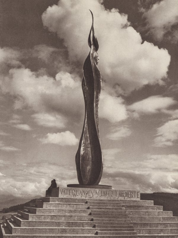 Suisse : Monument aux morts sur le Forch, près de Zurich - Jean Gaberell