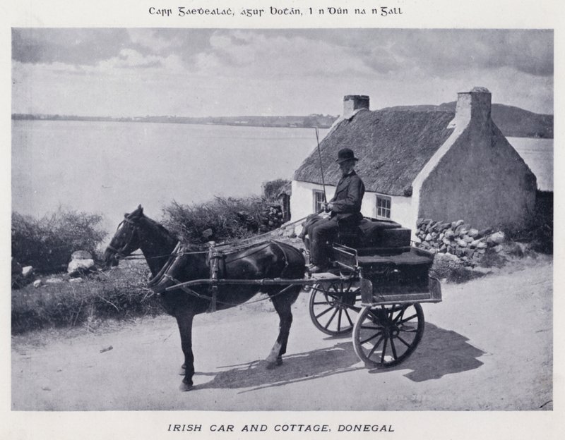 Voiture et cottage irlandais, Donegal (photo) - Karl Karlovich Piratsky