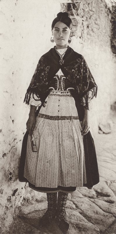 Espagne : Costume de Lagartera, province de Tolède - Kurt Hielscher