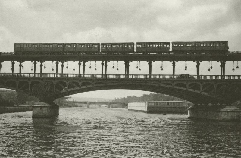 Paris : Pont de Passy - Mario Bucovich