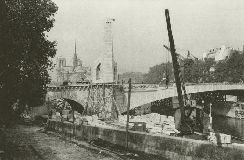 Paris : Vue des bords de la Seine sur Notre-Dame - Mario Bucovich