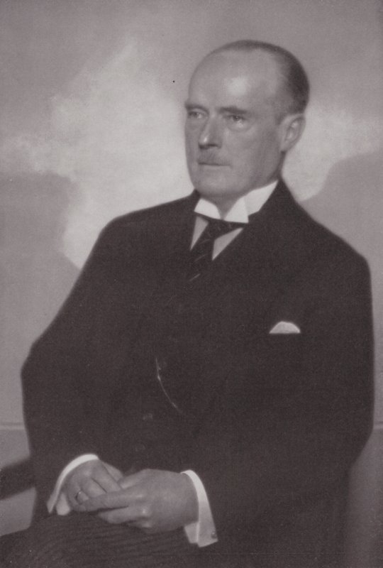 Gustav Krupp von Bohlen und Halbach, fonctionnaire et homme d