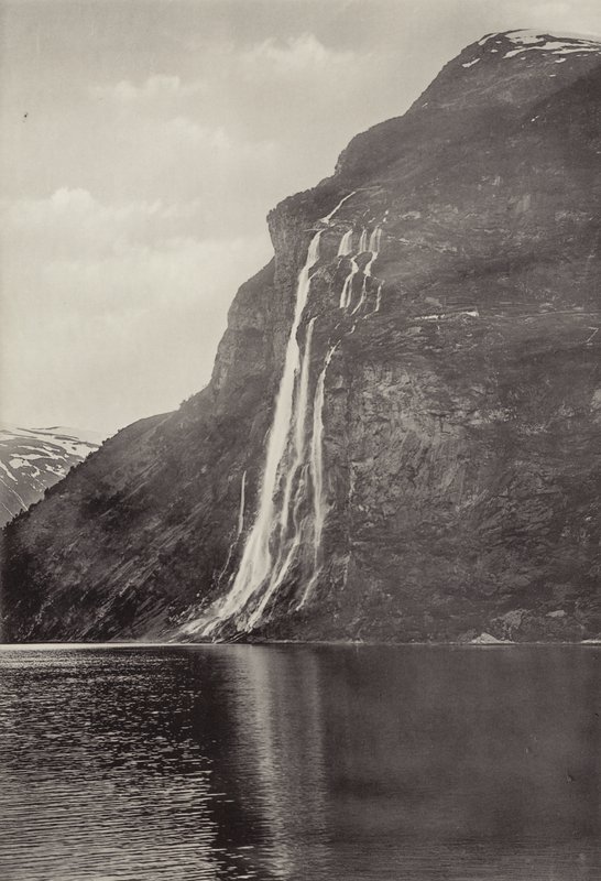 Les Sept Sœurs (Cascade) Geiranger - Norwegian Photographer