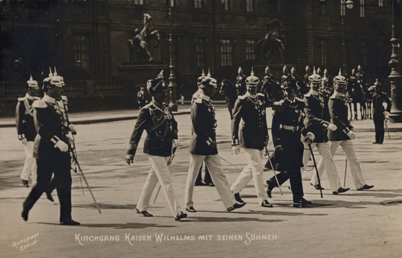 Kaiser Wilhelm II et ses fils (photo n/b) - Photographer German