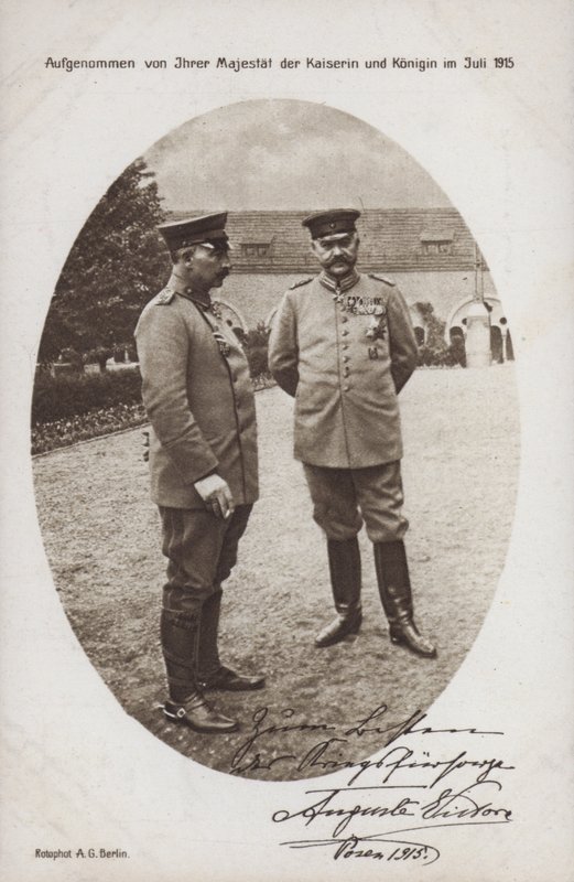 Kaiser Wilhelm II avec le maréchal Paul von Hindenburg, commandant de l