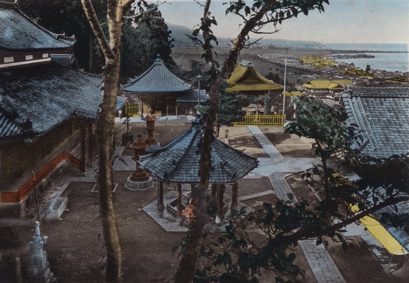 Japon, c.1912 : Miidera, une des 8 vues d