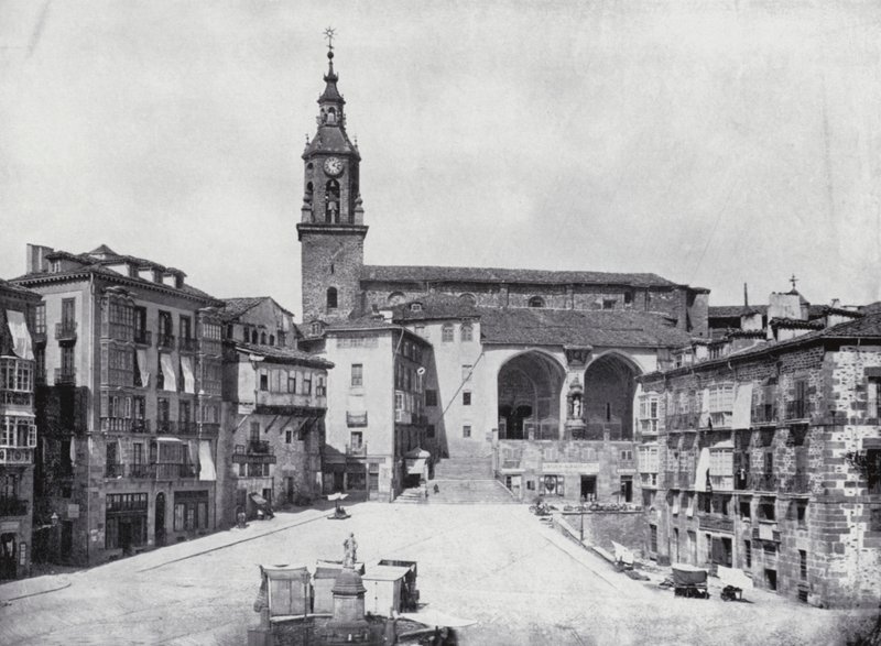 Plaza De La Constitucion, Vitoria (photo n/b) - Spanish Photographer