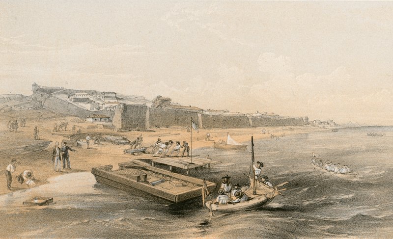 Forteresse de Yenikale regardant vers la mer d