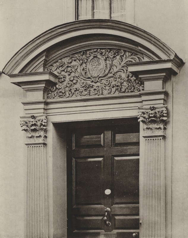 Porte, Pudding Lane, Maidstone, Kent (photo n/b) - William Galsworthy Davie