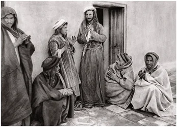 Un mullah enseignant une prière à un jeune homme, Irak, 1925
