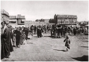 La place du bazar à Bassora, Irak, 1925