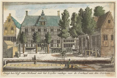 Vue de la Cour de Hollande avec la maison du bac de Leyde avant le passage à l