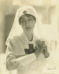 Lady Duff-Gordon en infirmière