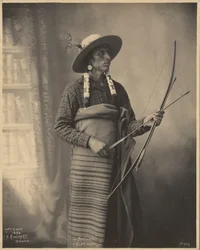 Antoine, têtes plates