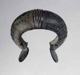 Bracelet, de Réallon, Hautes-Alpes